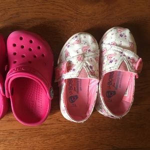 two pink  baby shoes